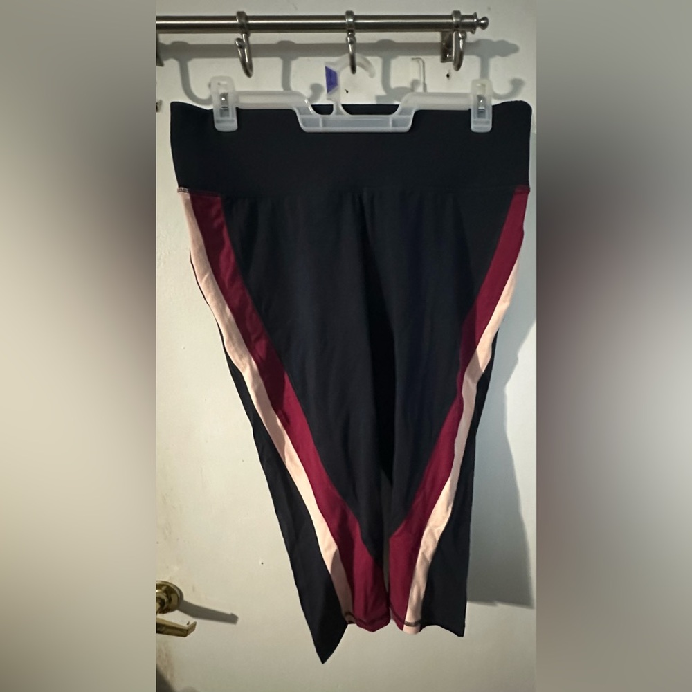 Livi Active Plus Size Capri Leggings